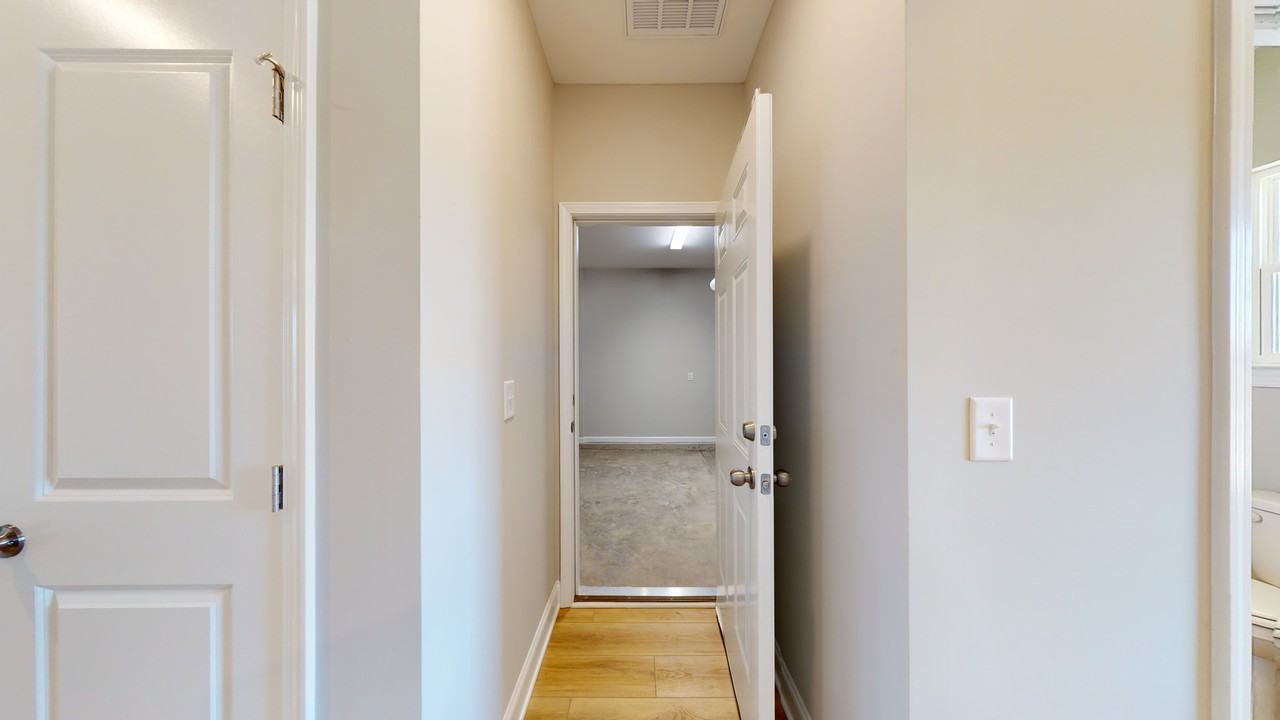 1032 Moen Loop - Photo 5 of 23