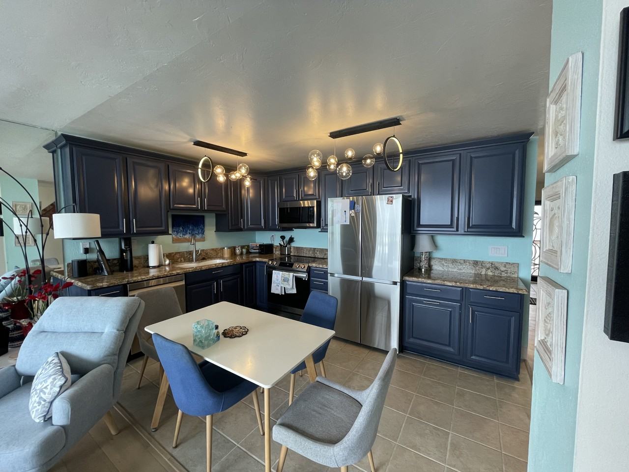 5015 Santa Cruz Ave #303 - Photo 4 of 25
