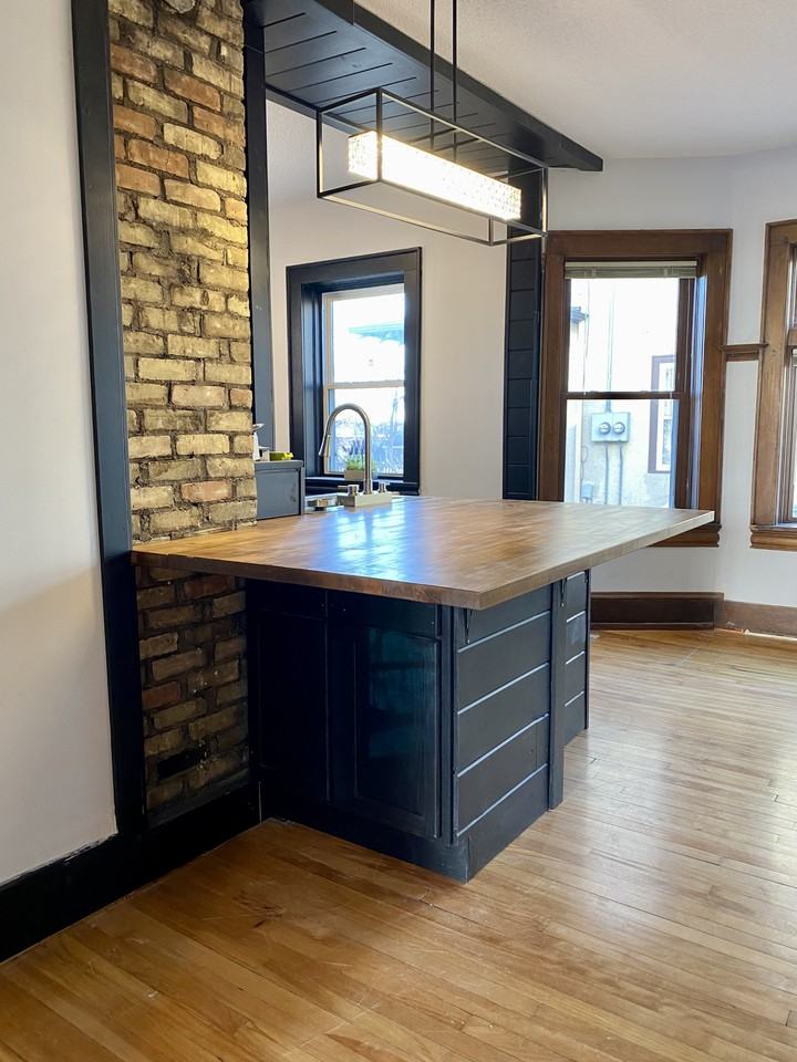 780 Curfew St #1 - Photo 2 of 39