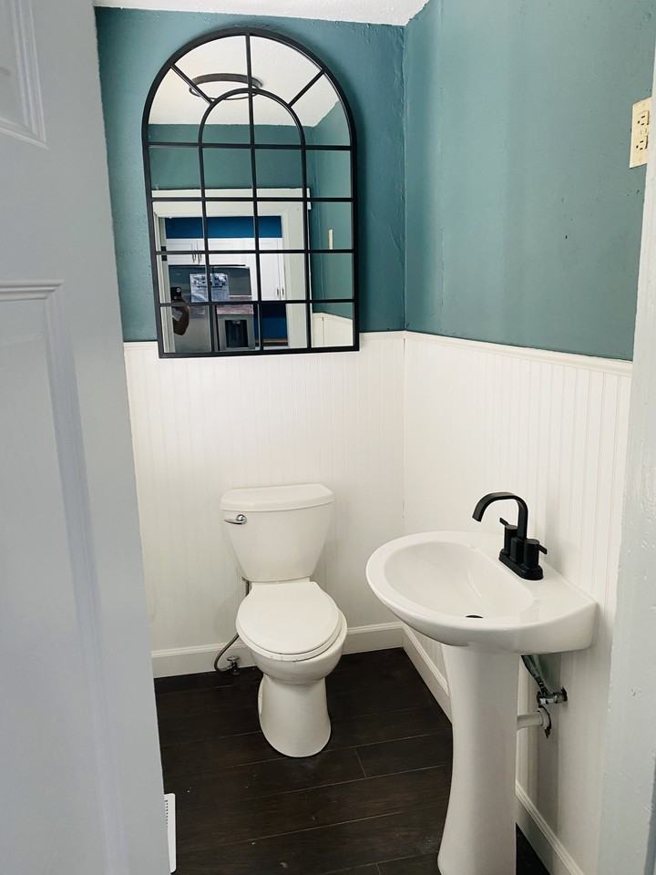 1556 King Ave Rd - Photo 4 of 13