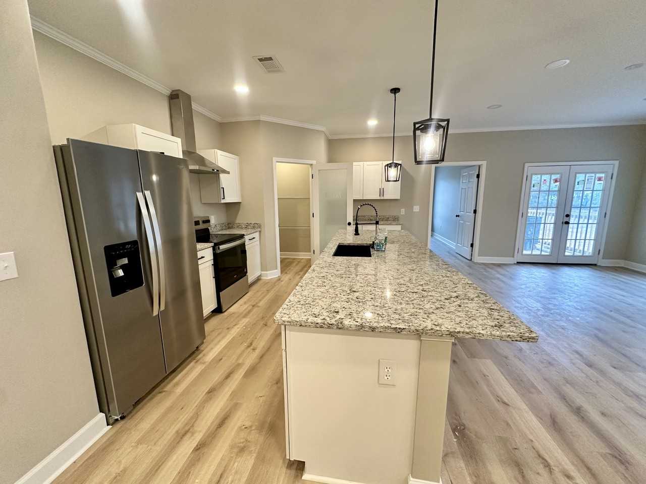 226 Sylvan Rd - Photo 5 of 11