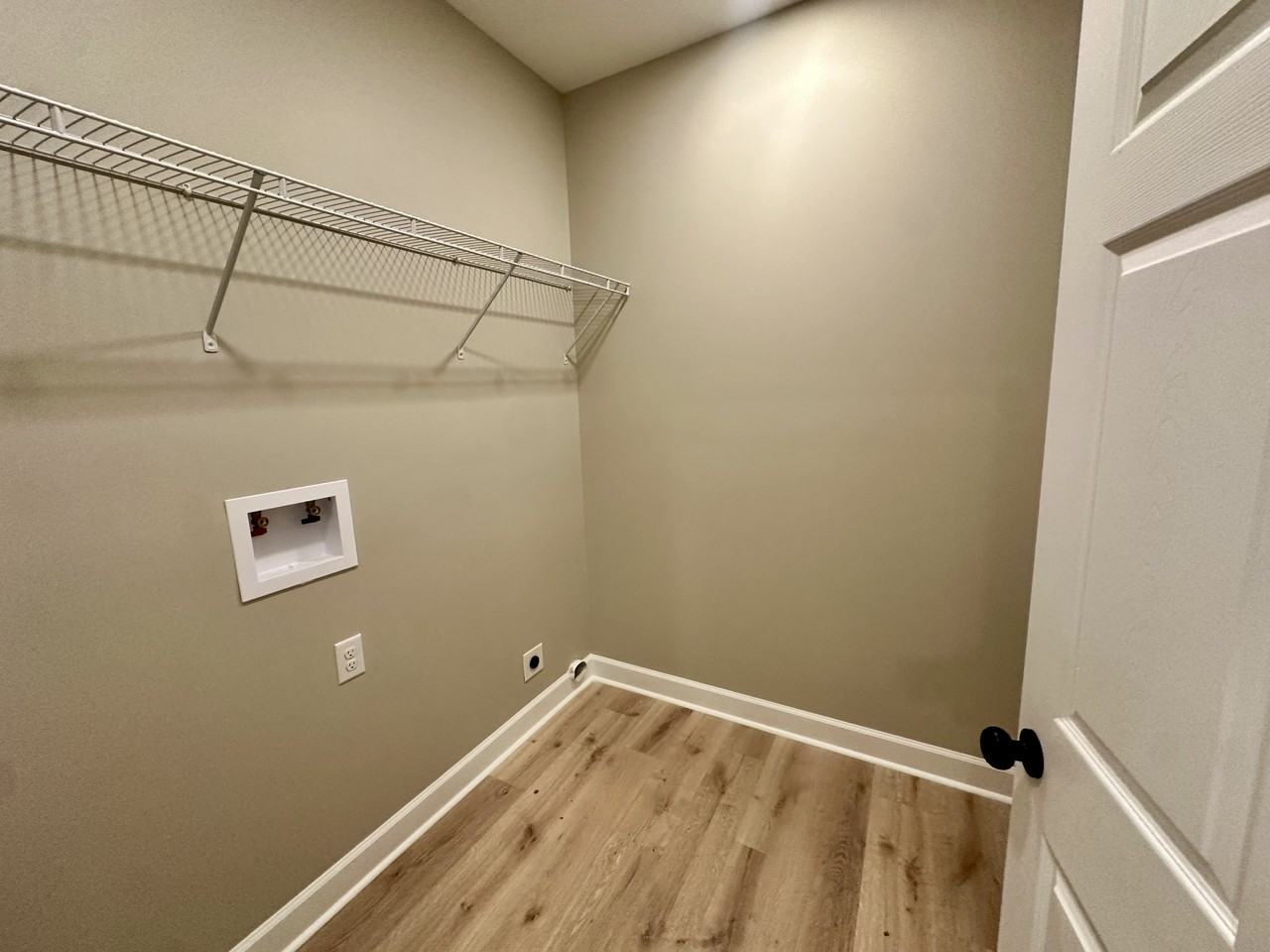 228 Sylvan Rd - Photo 4 of 12