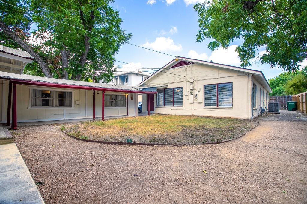 1038 W Woodlawn Ave - Photo 6 of 13