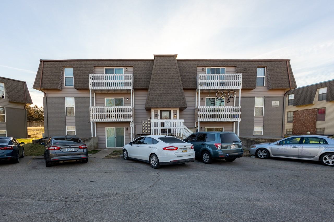715 Allison Ave #3 - Photo 3 of 11