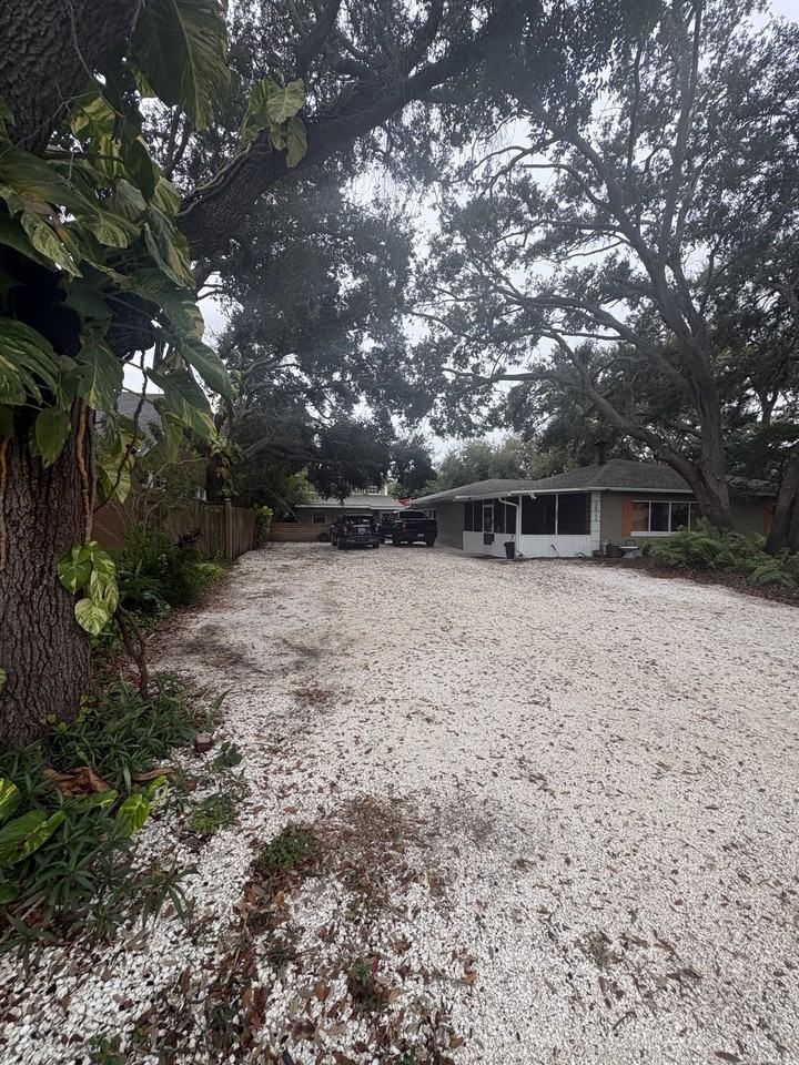 3022 Dartmouth Ave N #2 - Photo 6 of 25