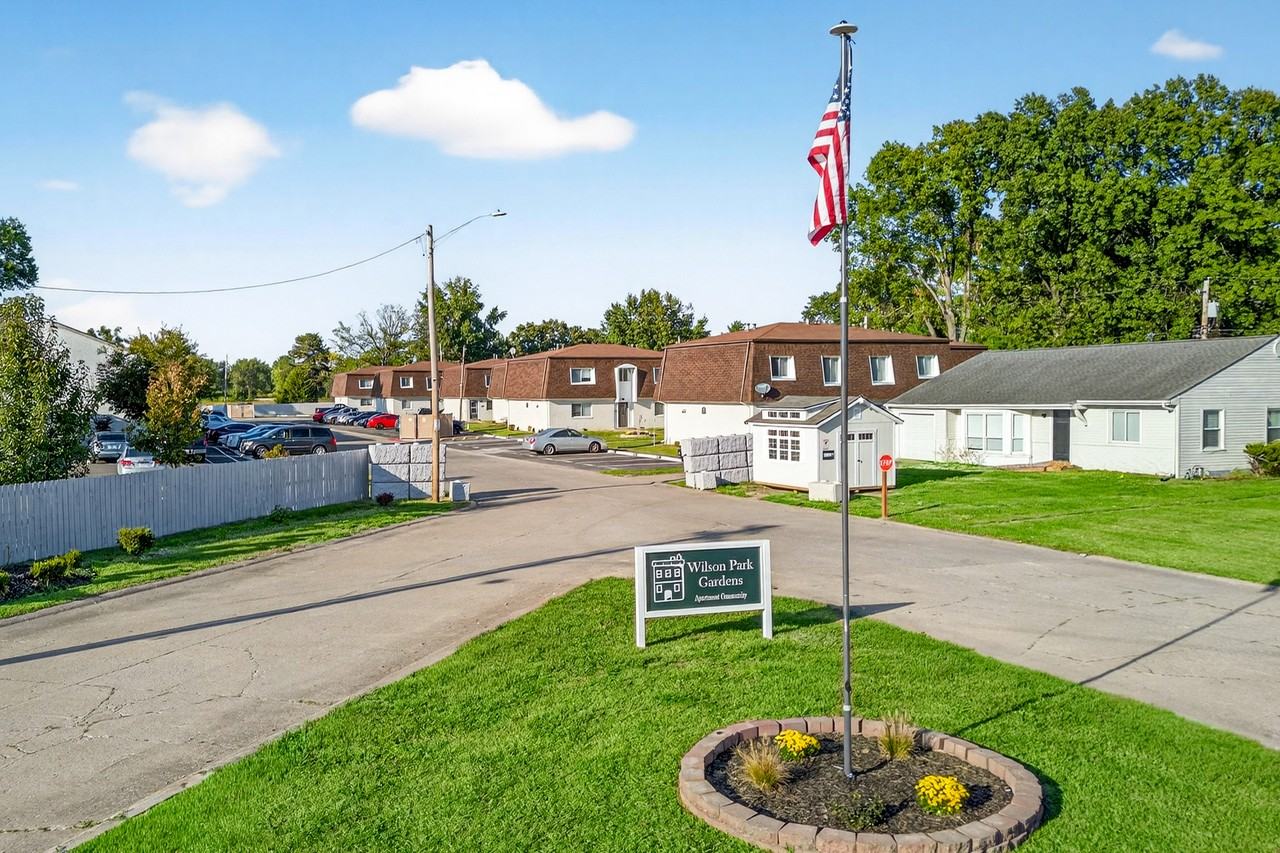 2709 Center St #D - Photo 5 of 12