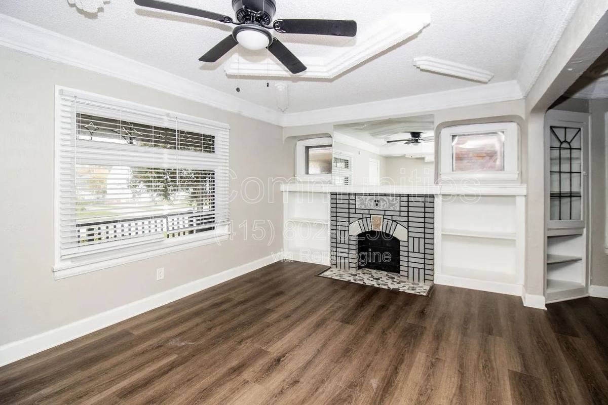 5153 Cato St - Photo 3 of 10