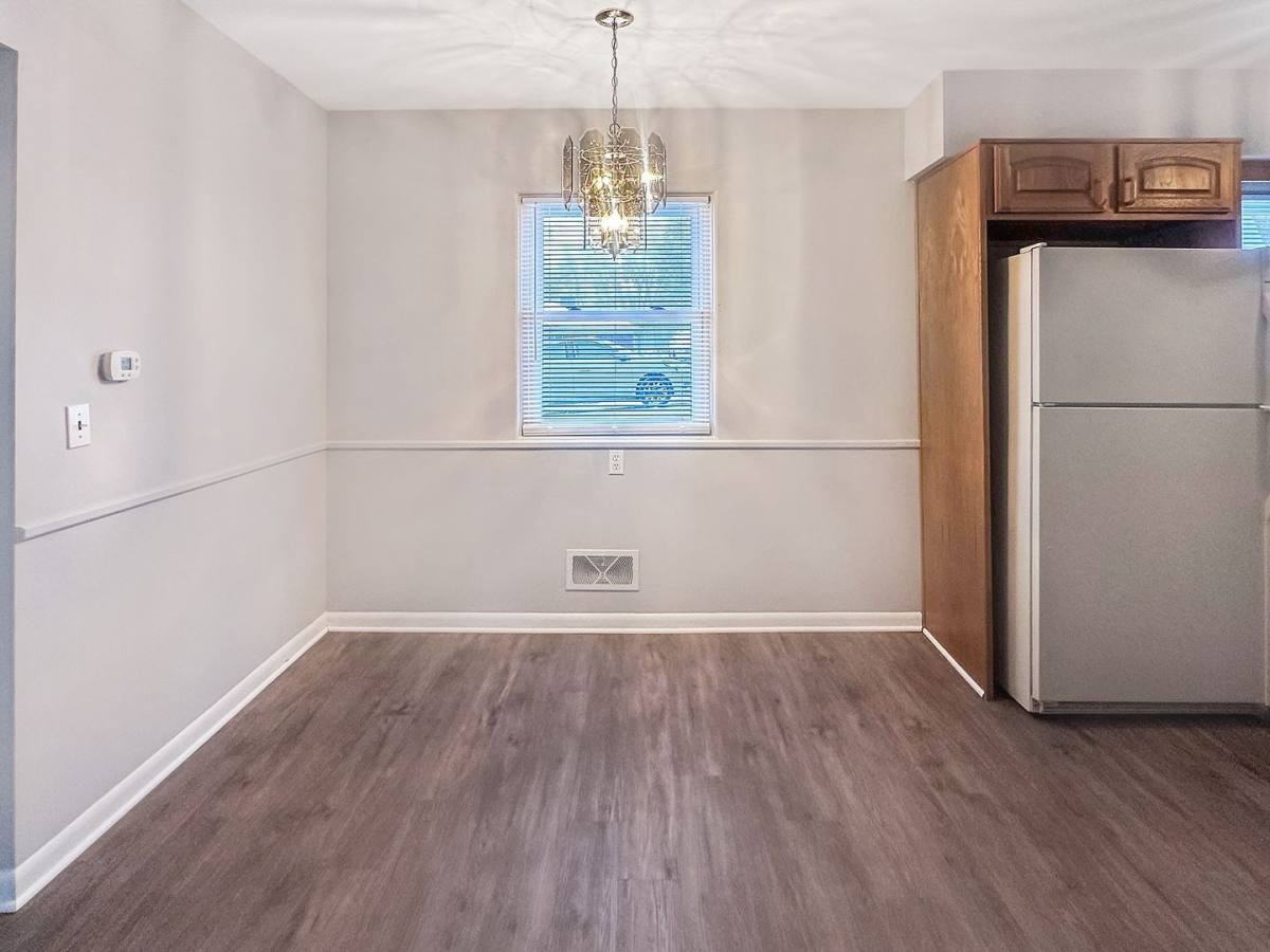 30 Ridgewood St - Photo 3 of 10