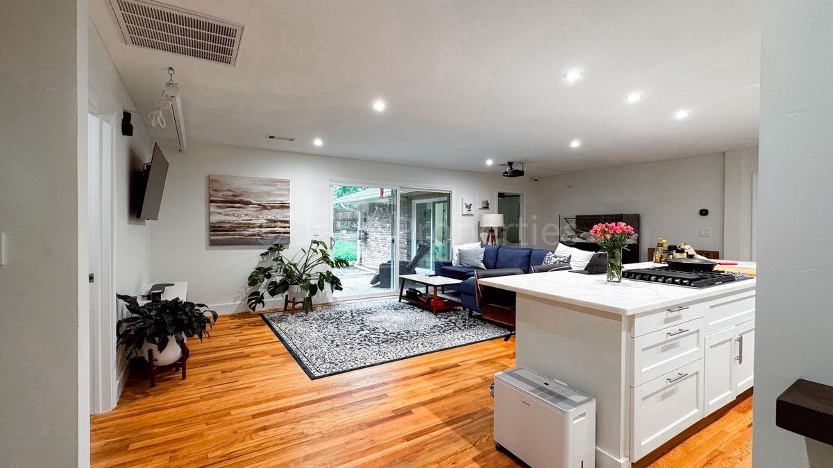 3169 Cloverhurst Dr - Photo 3 of 12