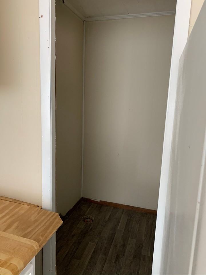 415 W Cypress St - Photo 5 of 10