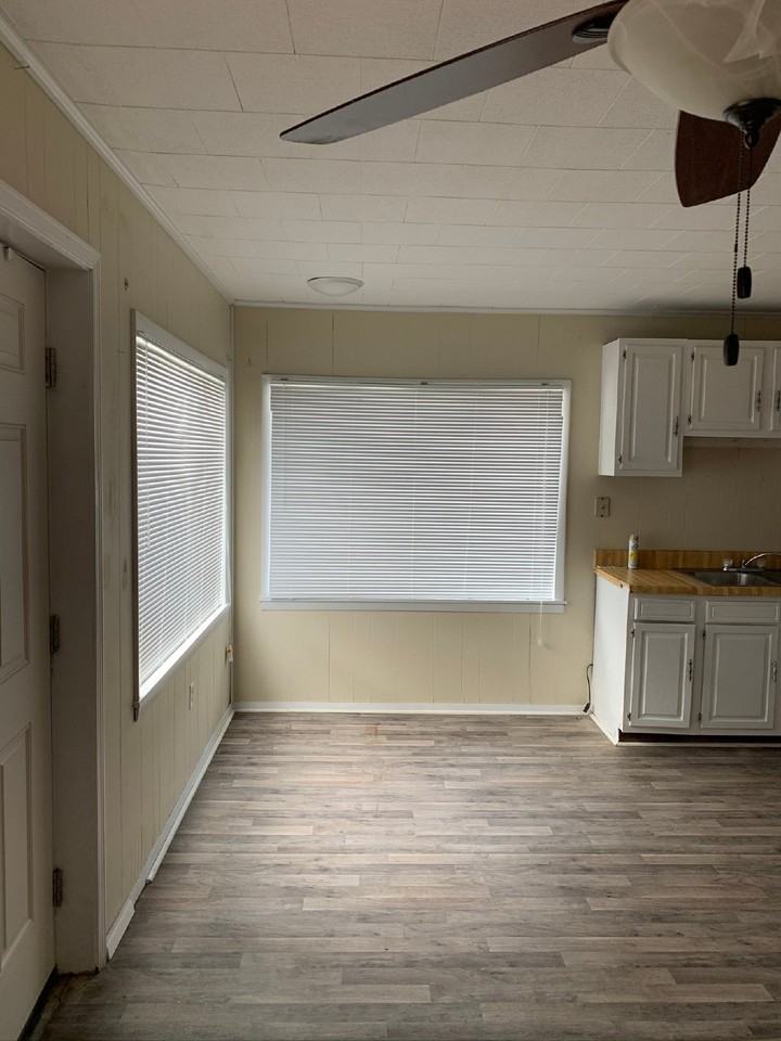 415 W Cypress St - Photo 6 of 10