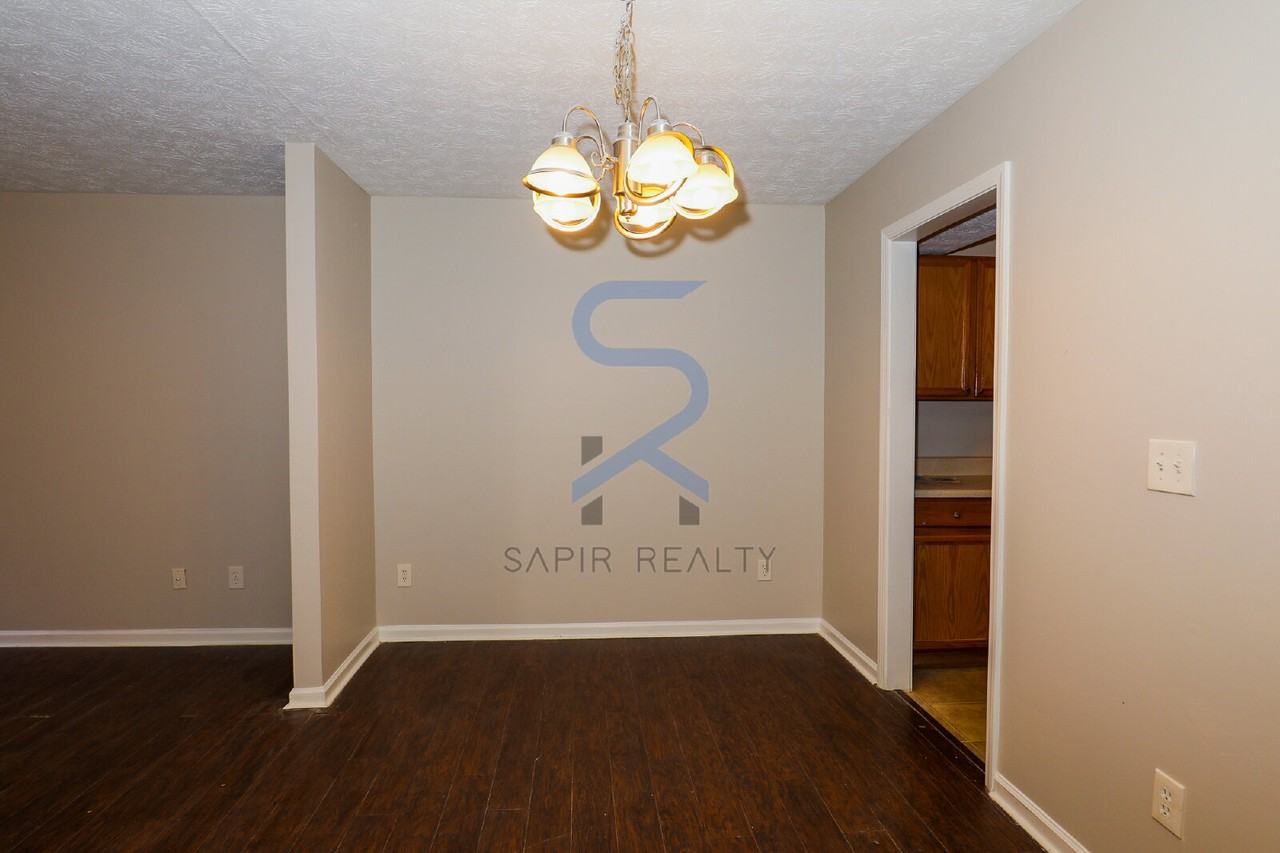 6546 Wellington Chase Ct - Photo 3 of 16