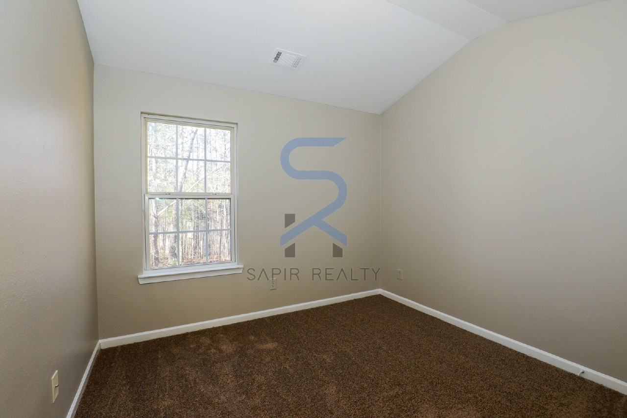 6926 Rogers Pt - Photo 5 of 19