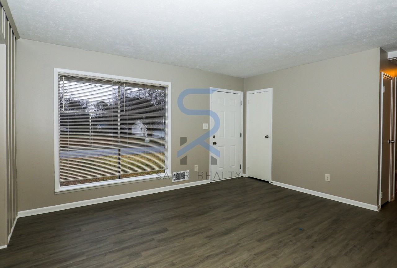 8951 Cornell Dr - Photo 3 of 19