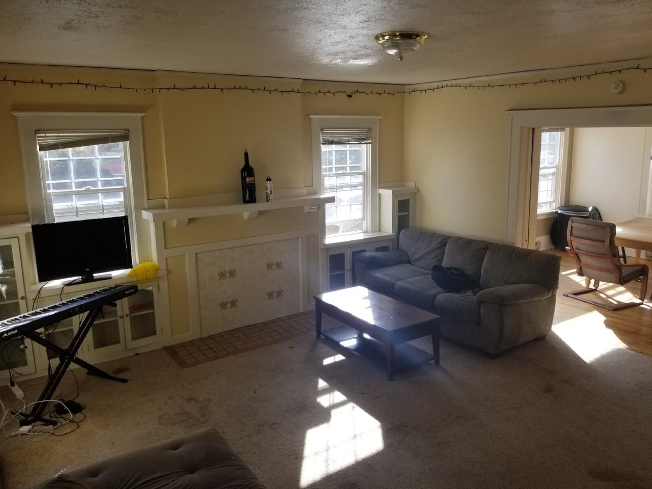 1186 Ferry St - Photo 2 of 9