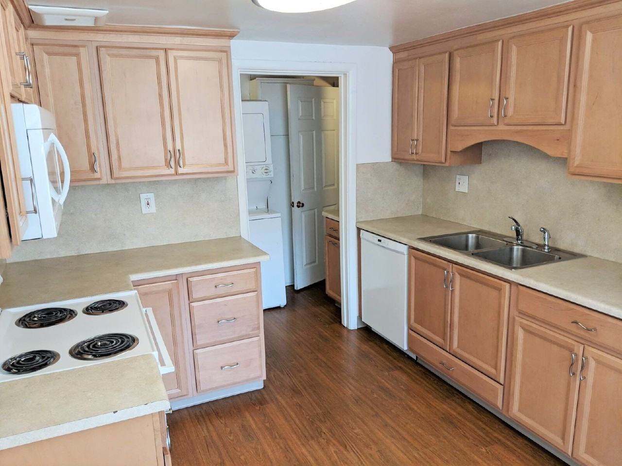 2440 Kincaid St - Photo 3 of 9