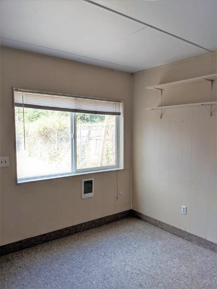 2440 Kincaid St - Photo 7 of 9