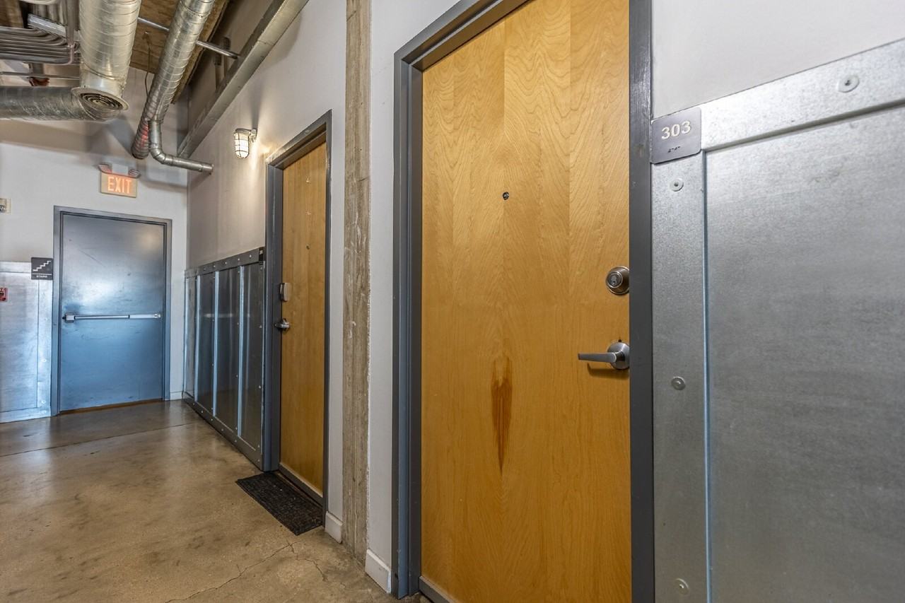 1331 S Flores St - Photo 3 of 31