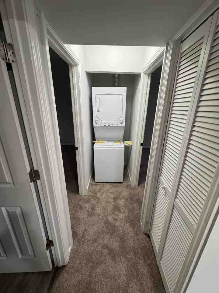 422 W Mahoney Dr - Photo 6 of 9