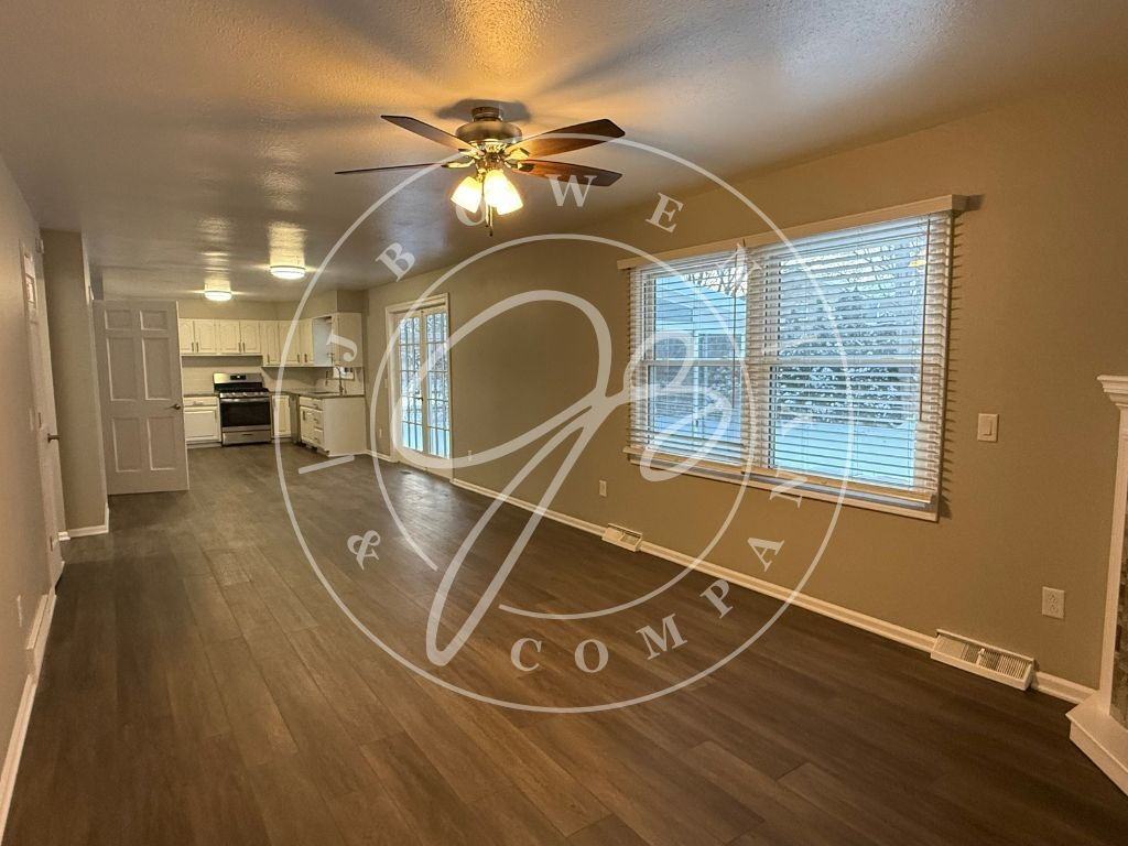 26717 Sheringham Rd - Photo 6 of 20