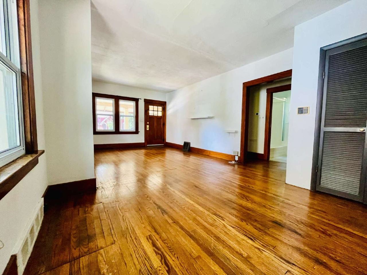 716 Catalpa Dr - Photo 7 of 17