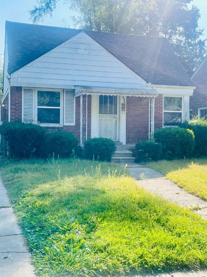 17646 Woodbine St - Photo 2 of 12