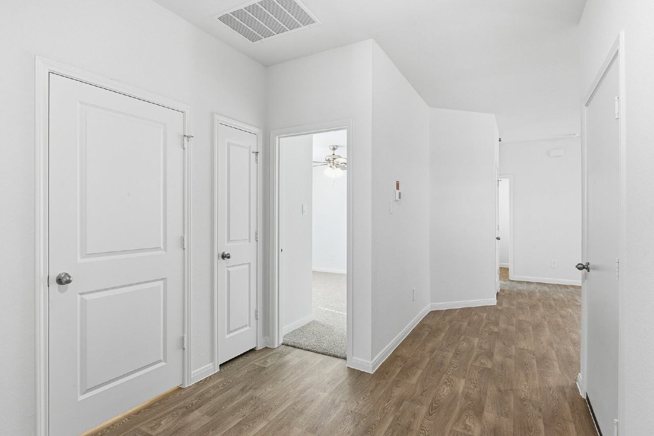 298 Denali Dr - Photo 5 of 27