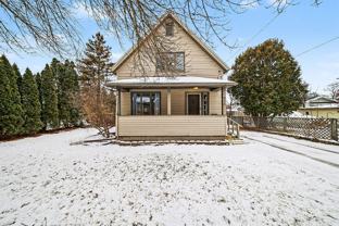 812 E Grove St - Photo 1 of 1