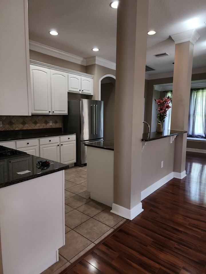 8505 Lagerfeld Dr - Photo 6 of 28