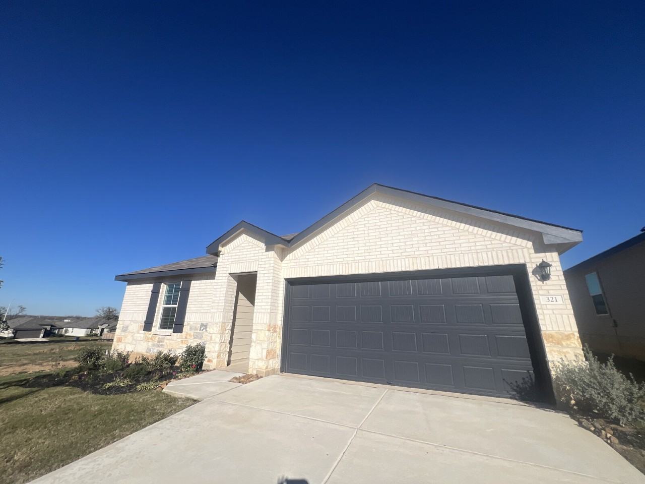 321 Cottonmouth Ln - Photo 2 of 18