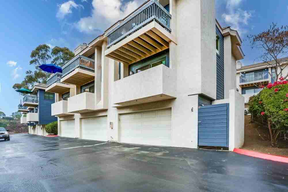 3739 Balboa Ter #B - Photo 4 of 37