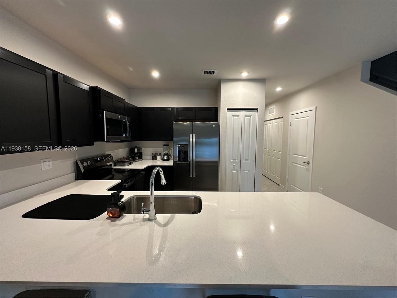 389 NW 10 #389 - Photo 6 of 28