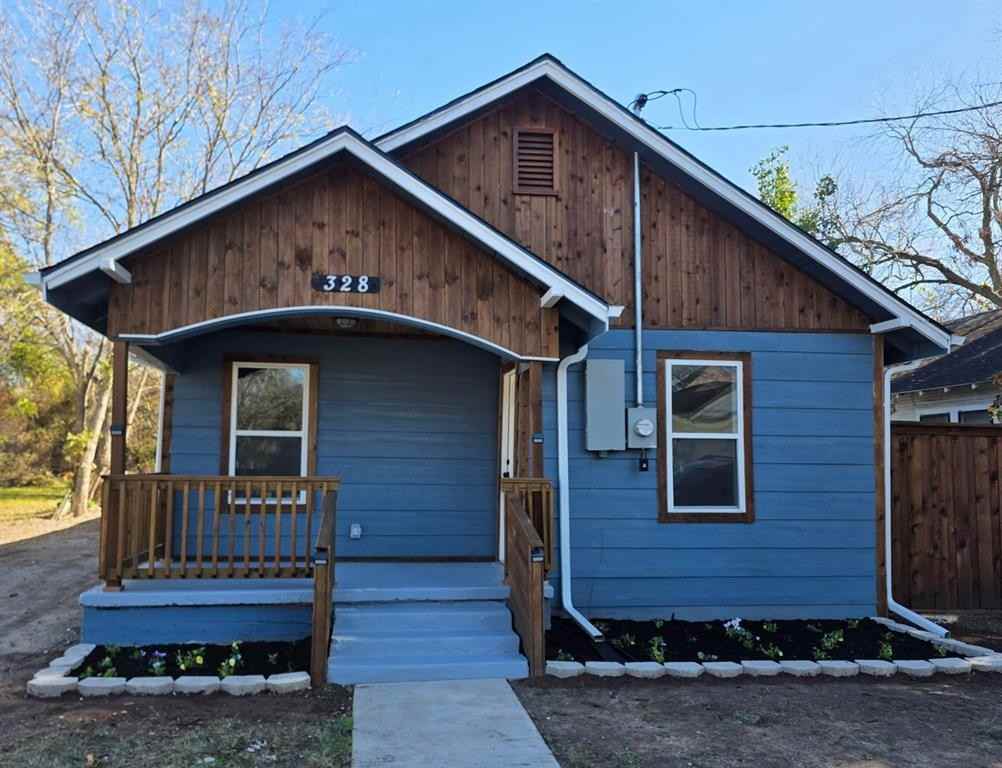 328 N Taylor St - Photo 2 of 20