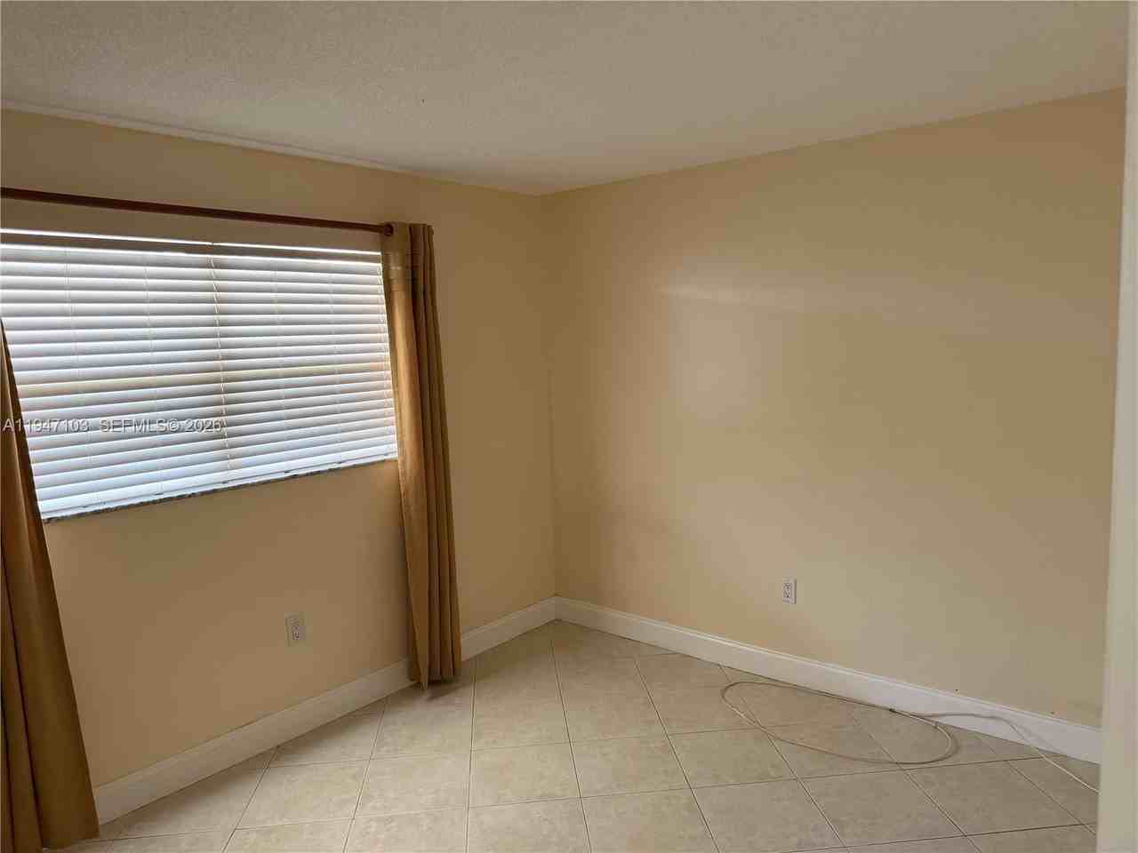 7891 N Sunrise Lakes Dr #109 - Photo 5 of 17