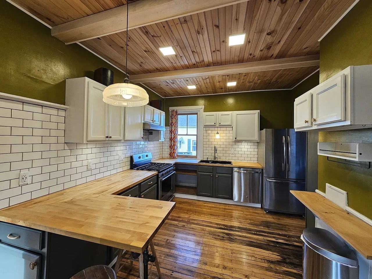 22 Palmer St #1 - Photo 3 of 11