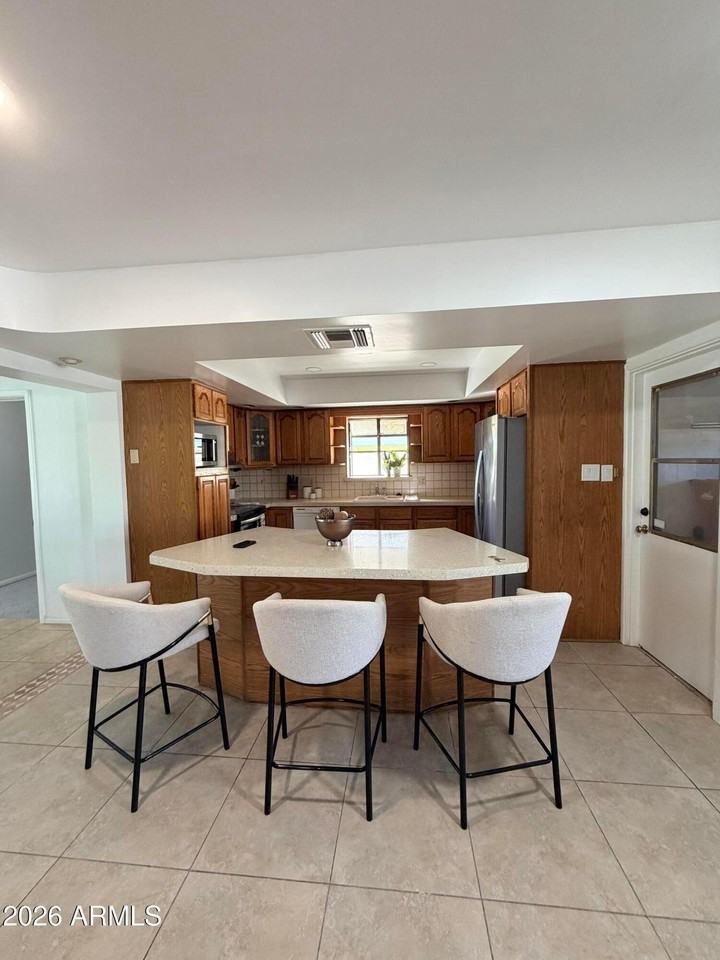 6931 E Culver St - Photo 4 of 28