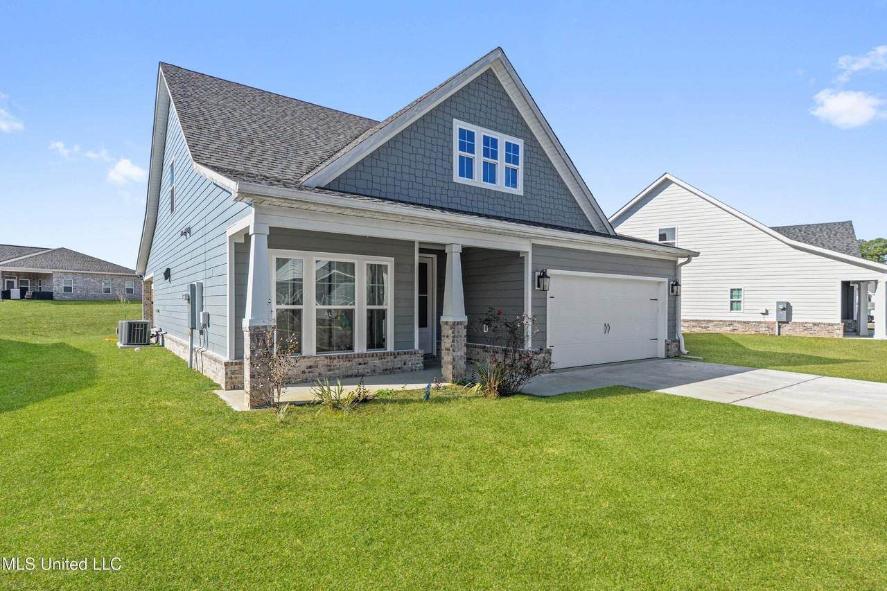 10667 Wren Grv - Photo 2 of 41