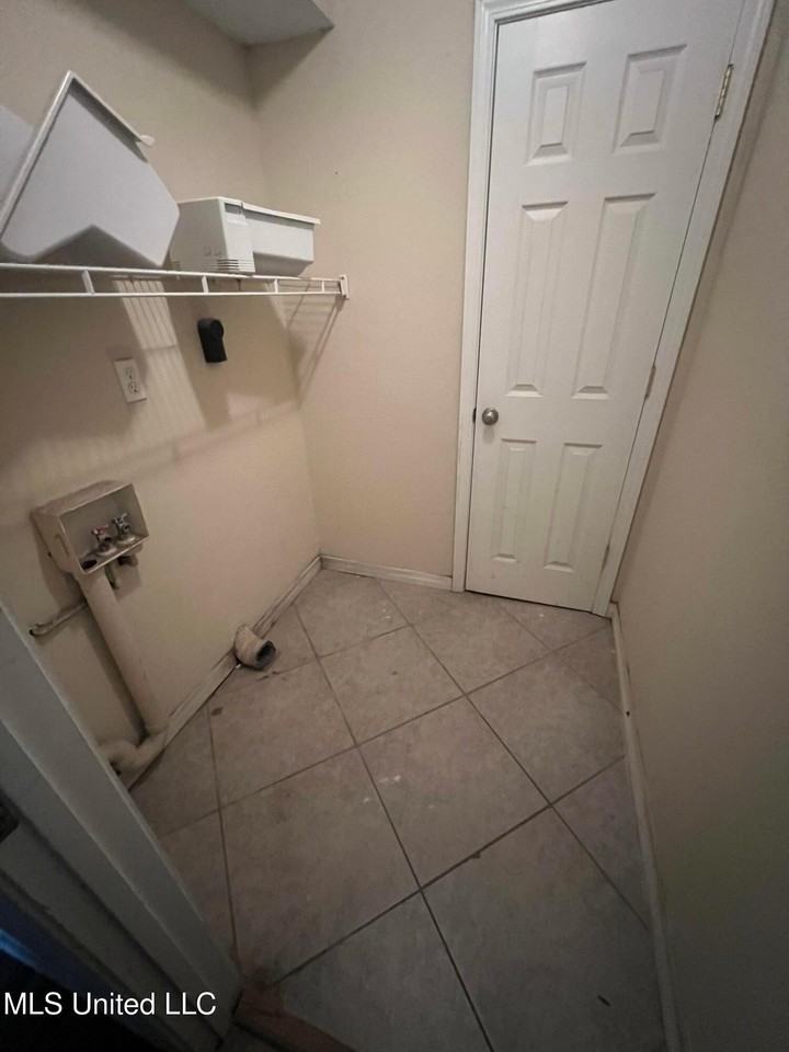 1625 Martin Bluff Rd - Photo 5 of 12