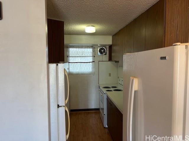 1073 Kinau St #1004 - Photo 5 of 18