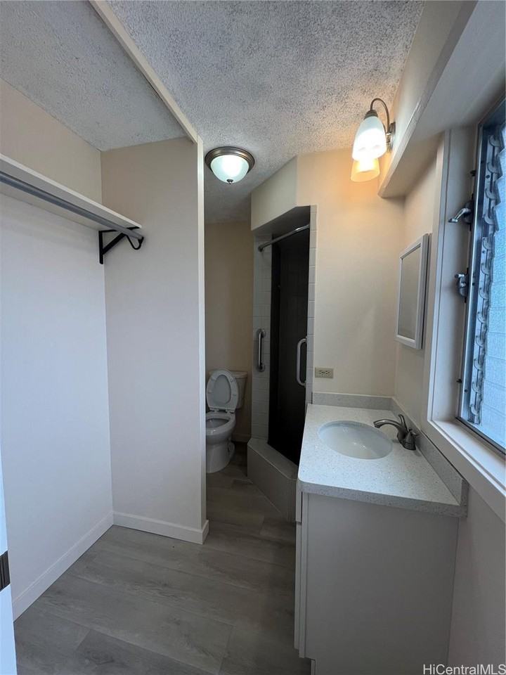 711 Kamuela Ave - Photo 6 of 8