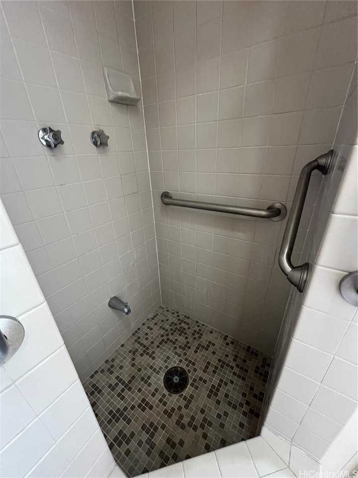 711 Kamuela Ave - Photo 7 of 8