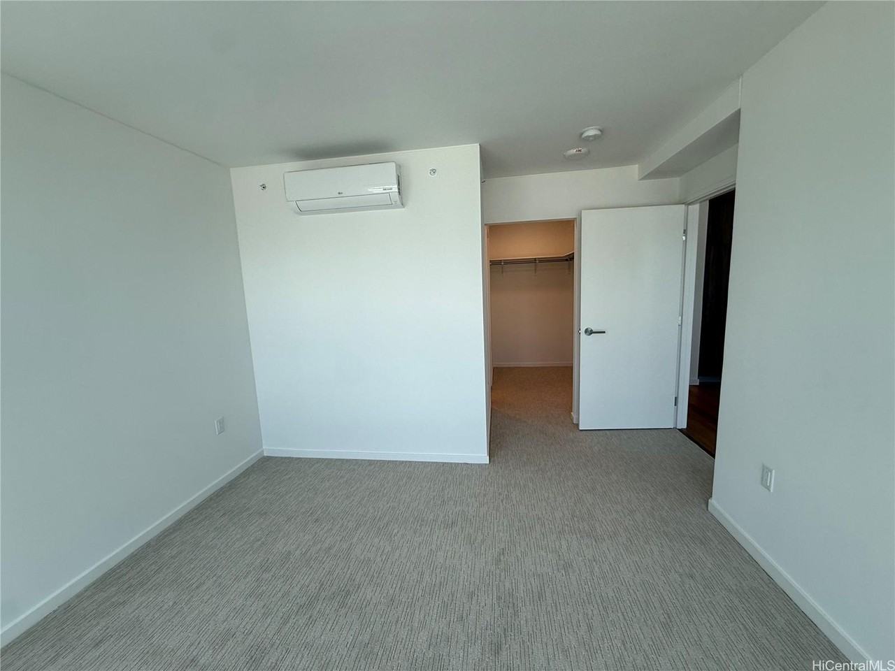 1515 Liona St #3318 - Photo 5 of 24