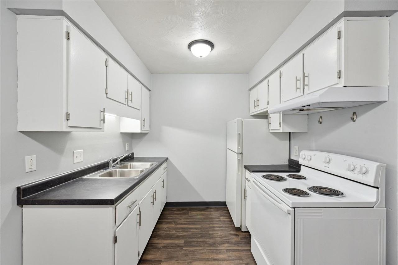 6020 Secor Rd #11 - Photo 6 of 15