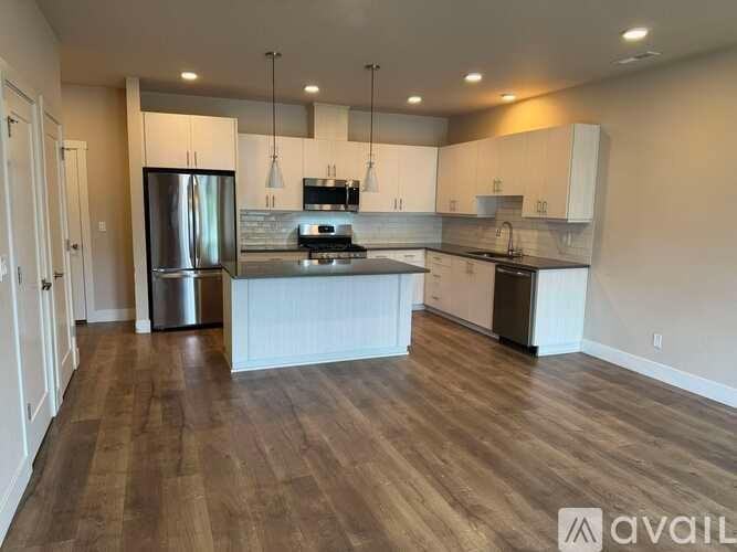 87 Sw Lancaster Ct - Photo 2 of 13