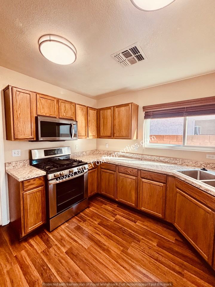 1083 W Sea Star Dr - Photo 4 of 21