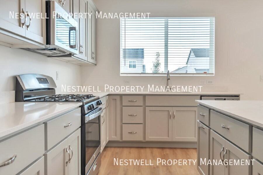 821 W 980 S - Photo 7 of 29