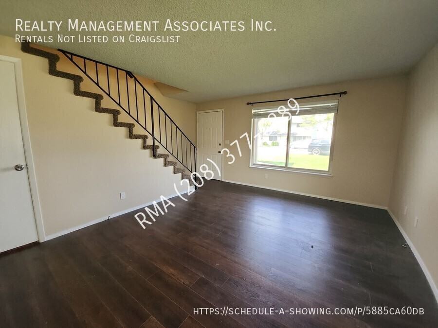 852 N Benjamin Ln - Photo 5 of 14