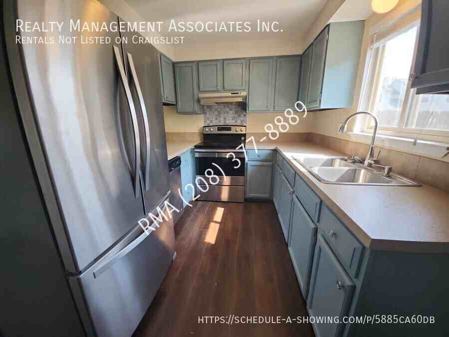 852 N Benjamin Ln - Photo 6 of 14