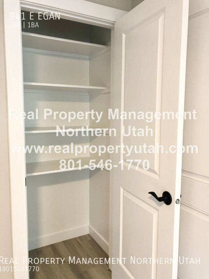 941 Egan St - Photo 7 of 16