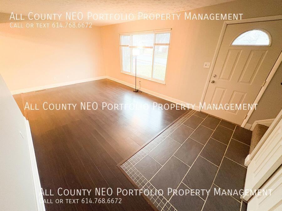 4601 Paxton Dr S - Photo 4 of 33